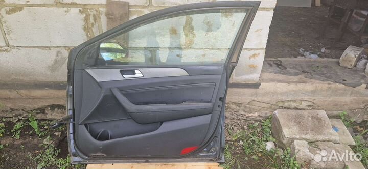 Передняя правая дверь на hyundai sonata 7