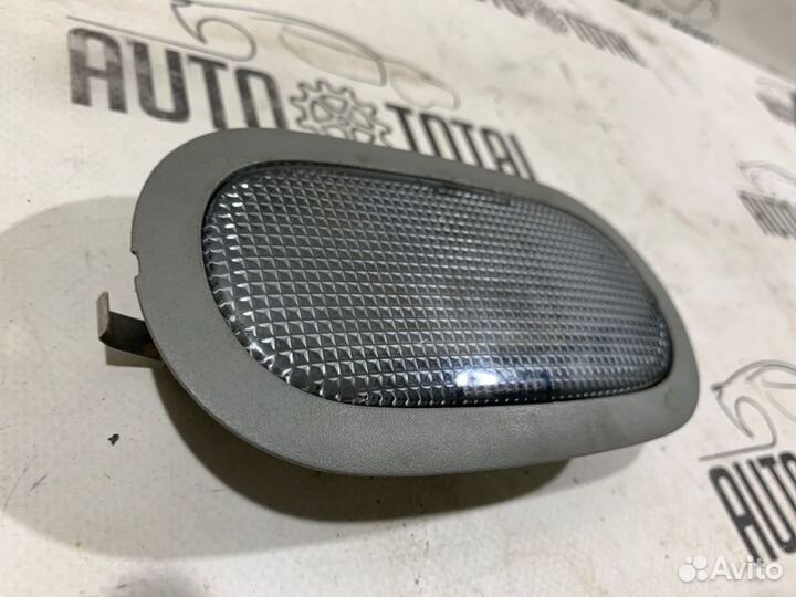 Плафон потолочный Renault Symbol K7JA700 2005