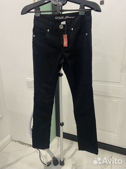 Джинсы женские guess