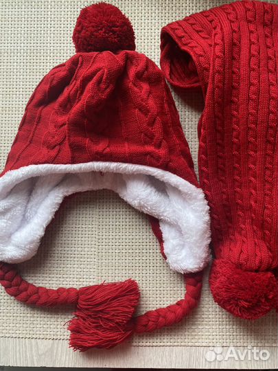 Комплект шапка и шарф для девочки
