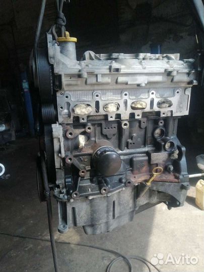 Двигатель контрактный Renault Megan II, K4M812