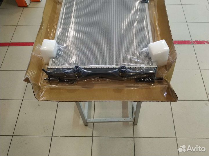 Радиатор охлаждения Nissan Qashqai 1.6 J10