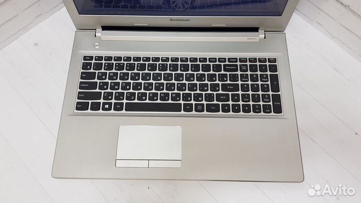 Игровой ноутбук Lenovo 2видеокарты/8Gb/SSD+HDD