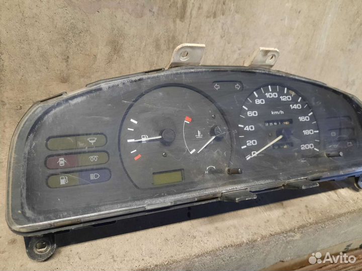 Приборная панель nissan sunny