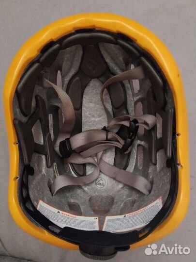 Каска для альпинизма, спелеологии