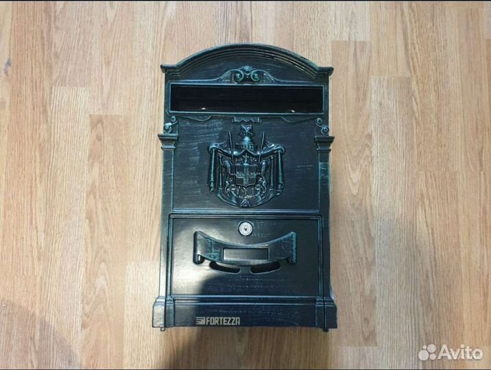 Ящик почтовый уличный антик зеленый