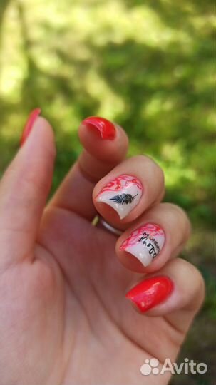 Маникюр и педикюр