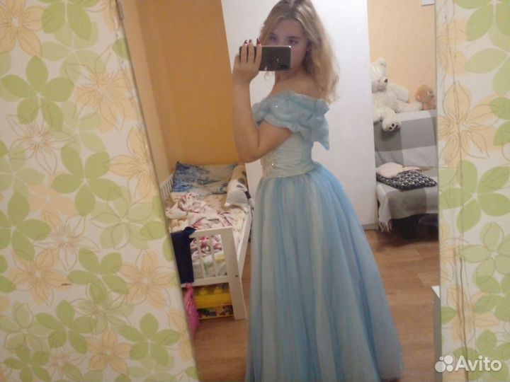 Платье на выпускной, свадебное платье, голубое)