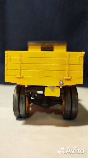 Модель грузовечка времён СССР