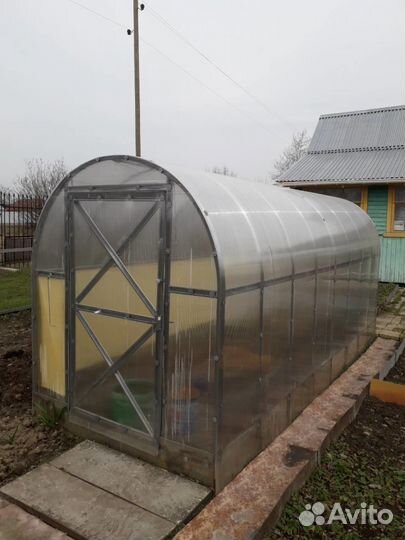 Усиленные теплицы, парники, грядки