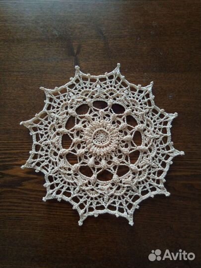 Салфетки вязаные рельефные