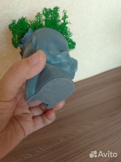 Гипсовое кашпо со стабилизированным мхом