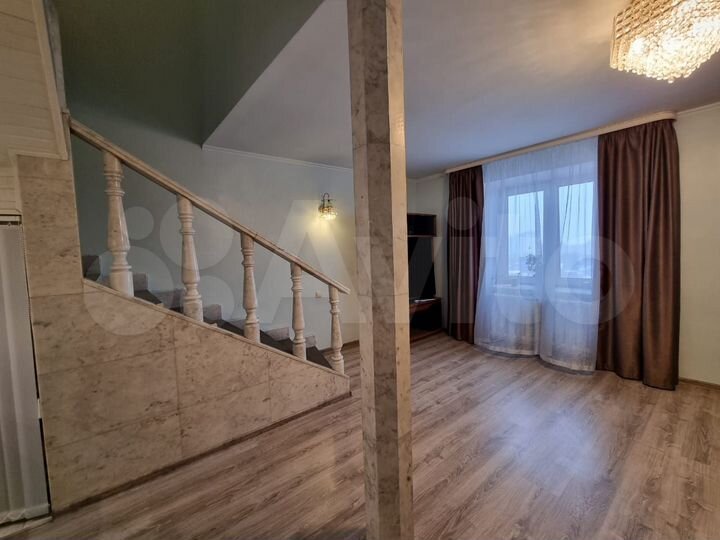 4-к. квартира, 100 м², 5/6 эт.