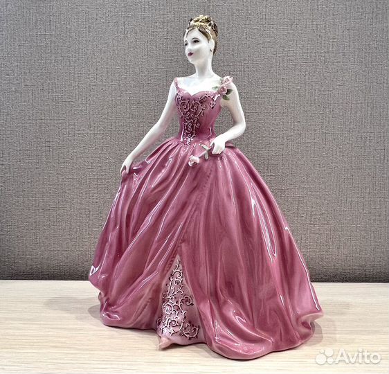 Статуэтка Coalport