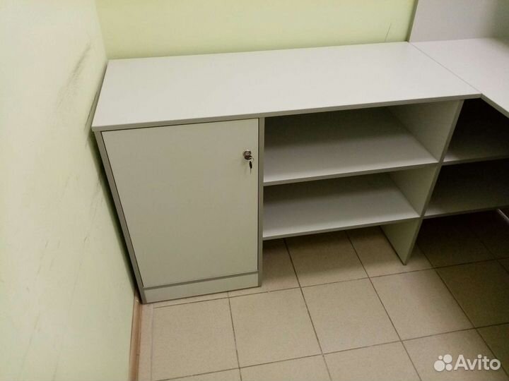 Комплект мебели для пункта выдачи, новый