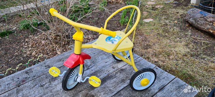 Детский трехколесный велосипед