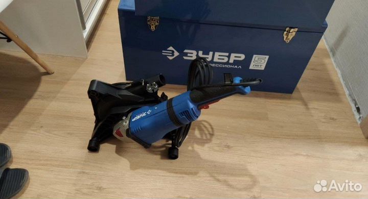 Аренда штробореза с пылесосом