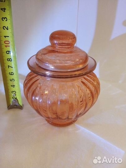 Бутылка рельеф, флакон с крышкой