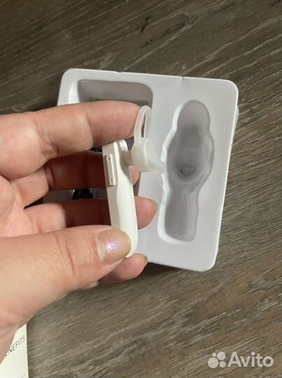 Беспроводная гарнитура bluetooth