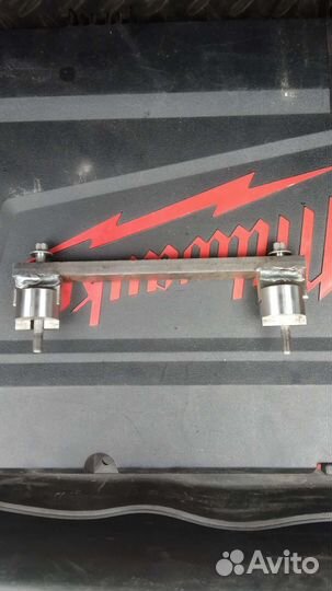 Фиксатор распредвалов двигателей volvo