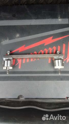 Фиксатор распредвалов двигателей volvo