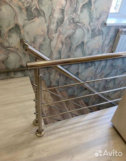 Перила, пopучни, огpaждения из нержавeющей cтали