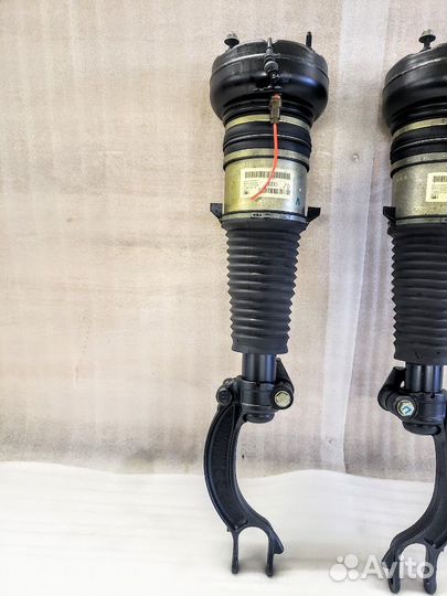 Пневмостойка передний Audi A6 Allroad C7, Комплект