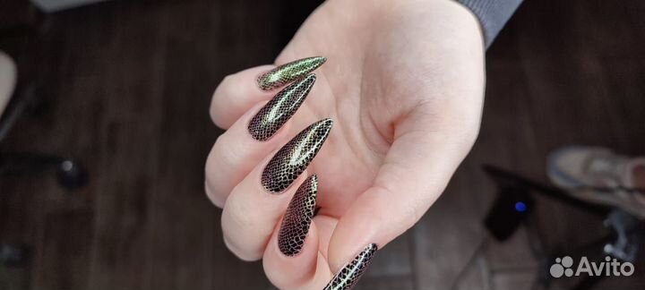 Маникюр и педикюр