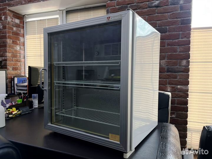 Холодильный шкаф