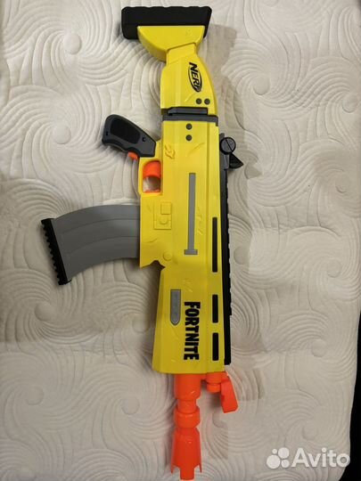 Игрушечный автомат Nerf Fortnite AR-L