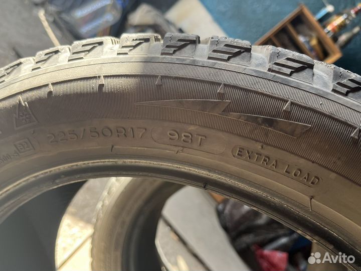 Michelin X-Ice North 225/50 R17