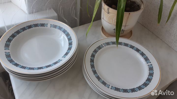 Продаю тарелки, набор