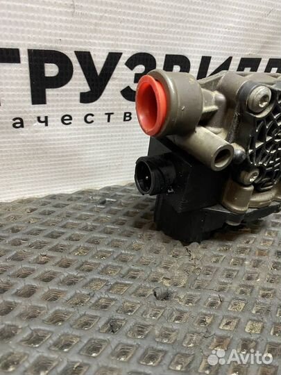 Кран модулятор EBS передний Renault T 21892927