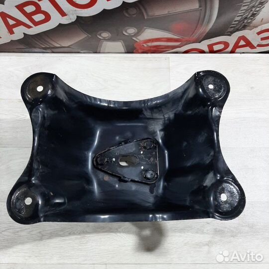 Крепление запасного колеса Chery Tiggo T 11 2011