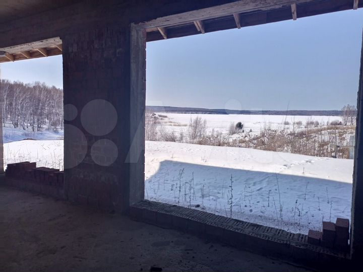 Коттедж 220 м² на участке 7,5 сот.