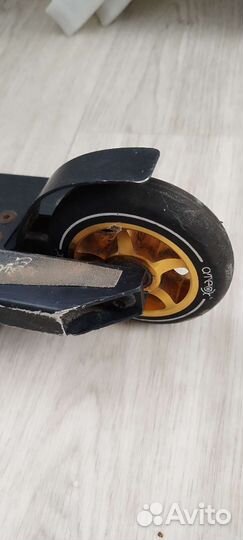 Трюковой самокат