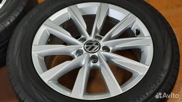 Volkswagen Tiguan Yokohama BluEarth 235/55 R17