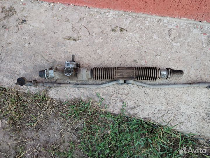 Продам рулевую рейку