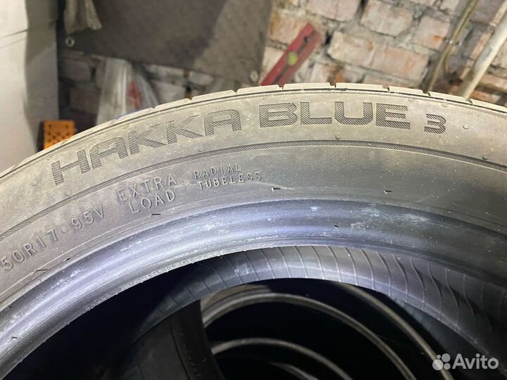 Nokian Tyres Hakka Blue 3 215/50 R17 95V