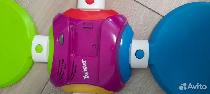 Электронная игра Твистер