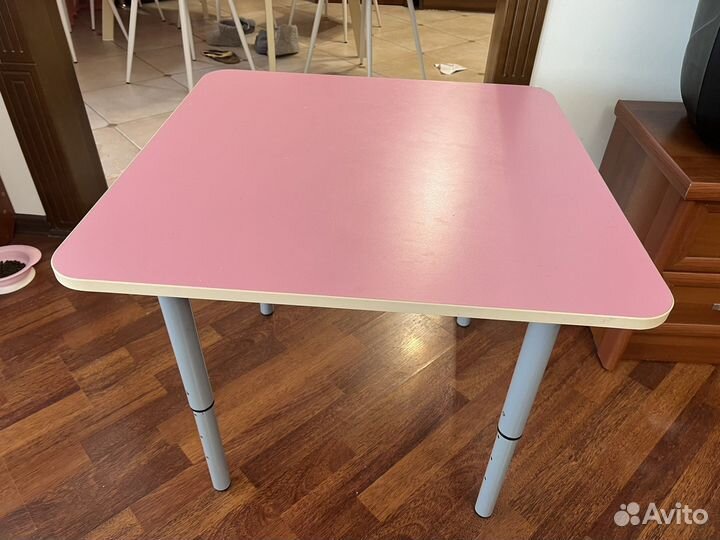 Стол детский квадратний на 4 человек