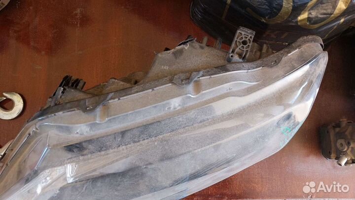 Фара Nissan X-Trail T32