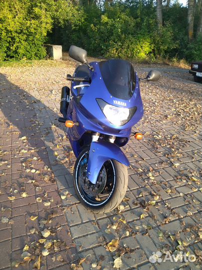 Yamaha YZF 600R