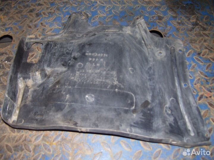 Mitsubishi Lancer IX пыльник