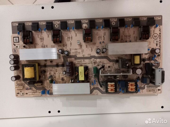 Блок питания runtka396wjn1