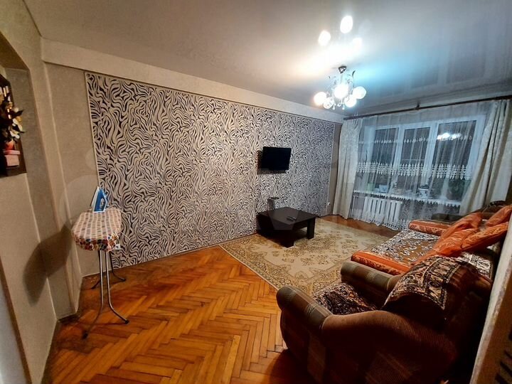 2-к. квартира, 37,5 м², 1/4 эт.