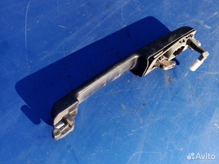 Ручка двери задняя правая Volkswagen Passat B3