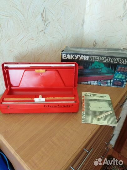 Бытовой электроприбор для упаковки пищевых продукт