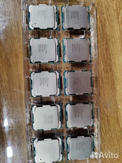 Процессорпроцессор Intel Xeon E5-2650 v4