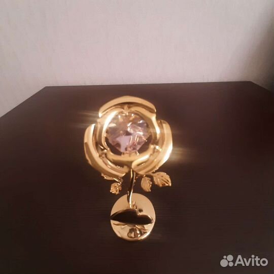 Сувениры с камнем swarovski